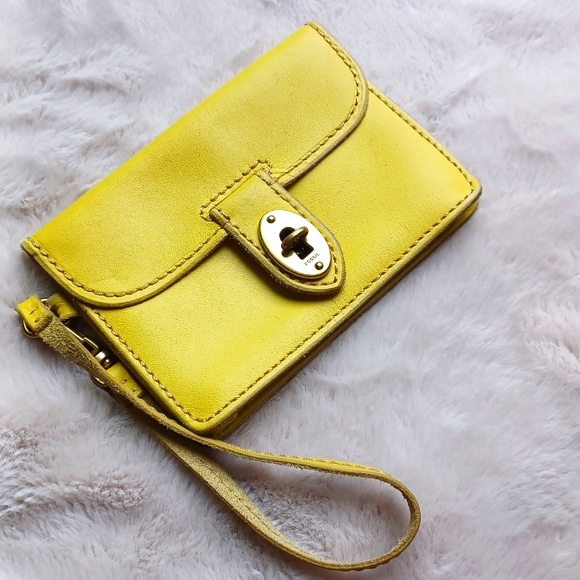 Fossil  clutch/ wallet